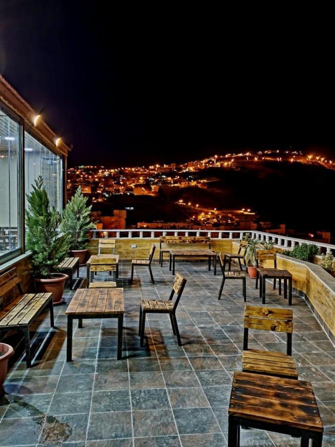 Esperanza Petra Bed and Breakfast Wadi Musa Exteriör bild